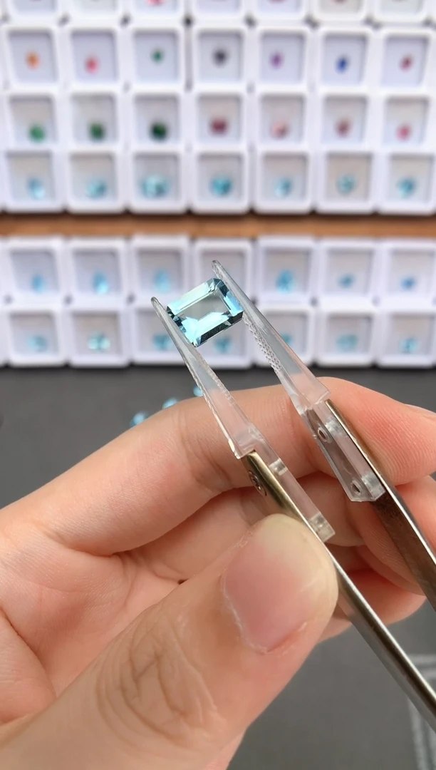 未镶嵌裸石定制海蓝宝石2.01ct  圣玛