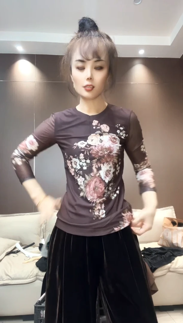 定位花小衫L码大漂亮