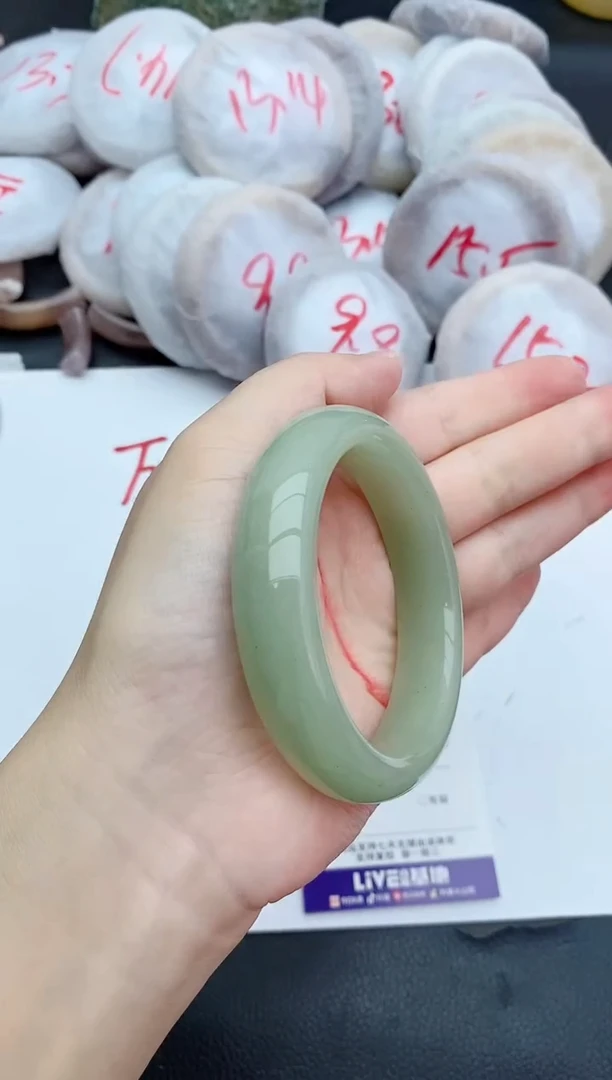 未镶嵌手镯石英质玉102+55/56