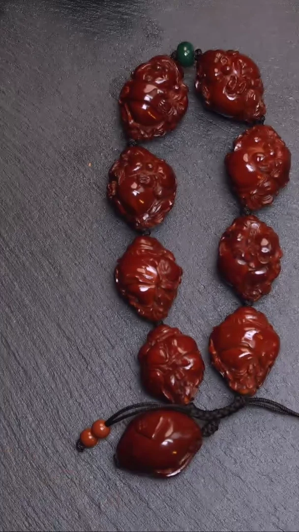 【闪购商品】橄榄核吊坠2.2财神胡小兰回血