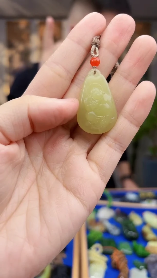 未镶嵌和田玉挂件拍一发一