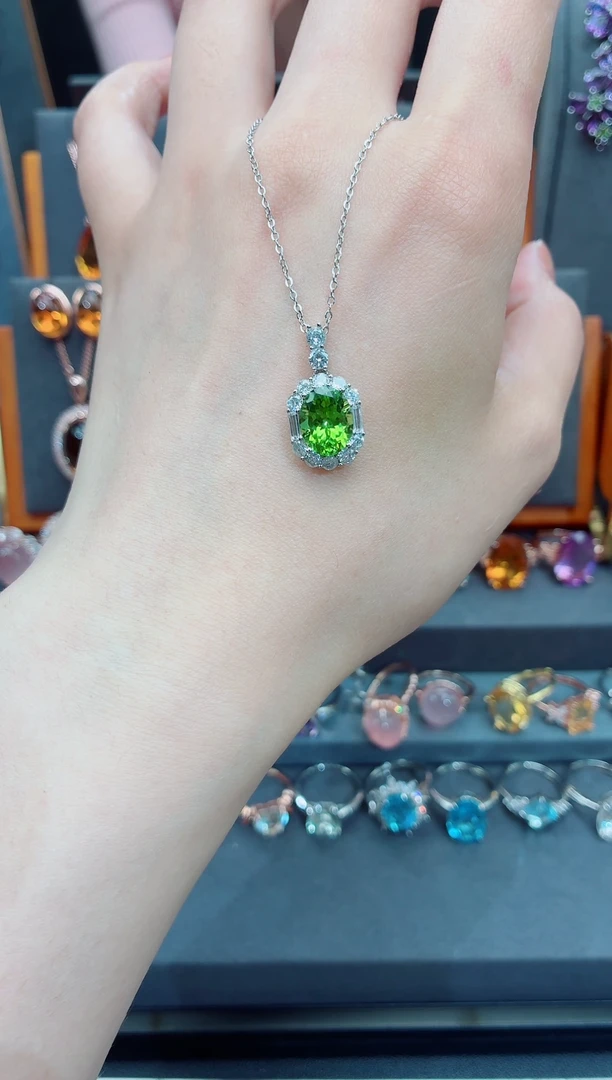 吊坠银S925镶嵌橄榄石橄榄石吊坠