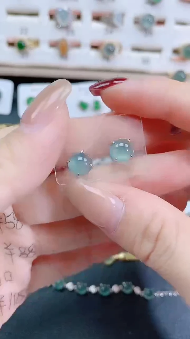 银S925镶嵌翡翠耳饰天然翡翠