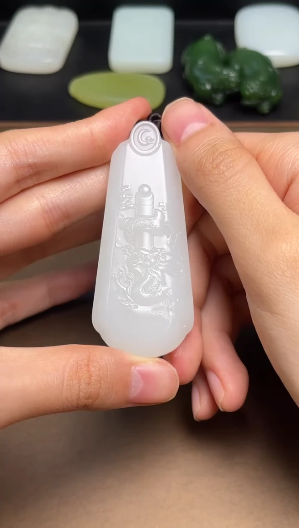 和田玉未镶嵌颈饰66