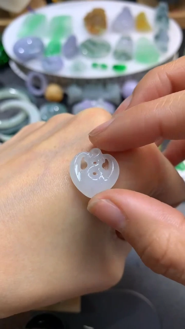 【闪购商品】定制翡翠未镶嵌翡翠