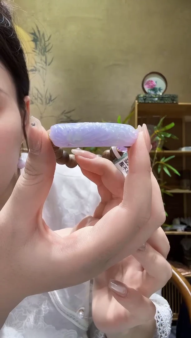 颈饰未镶嵌翡翠手牌