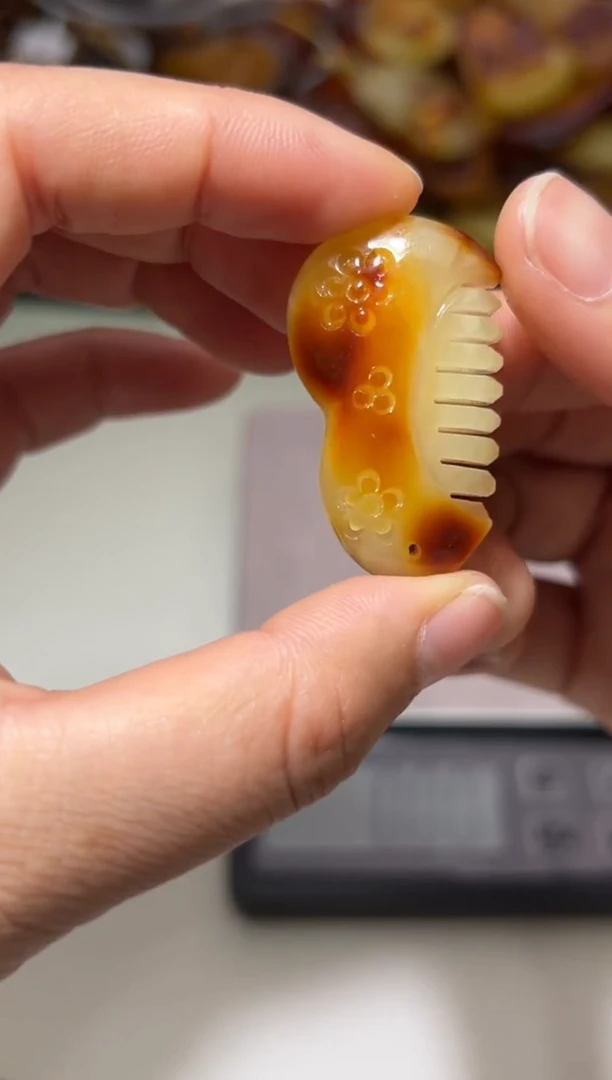 裸石琥珀未镶嵌琥珀蜜蜡吊坠
