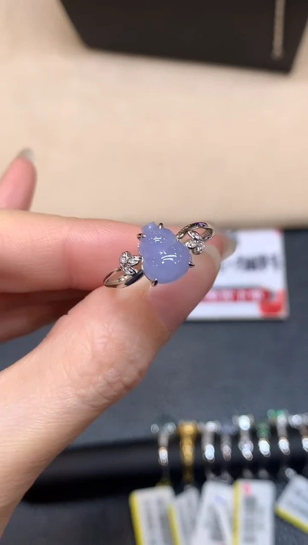 18K金镶嵌戒指翡翠8【无鉴赏期】葫芦【无服务费