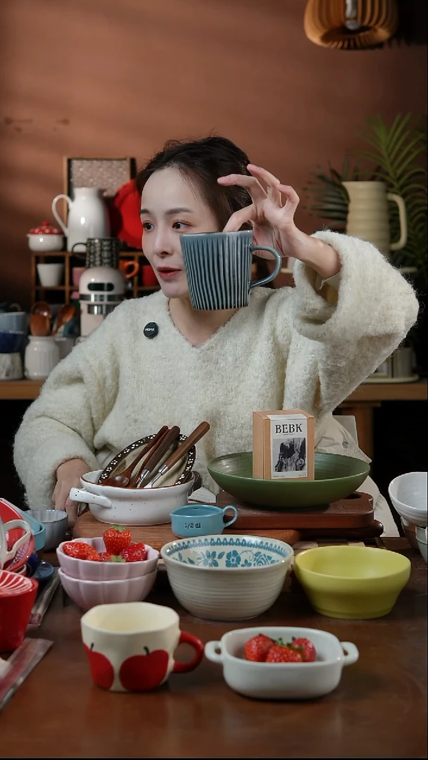 瓷片窑变蓝色竖条水杯 微瑕 凑满20发货