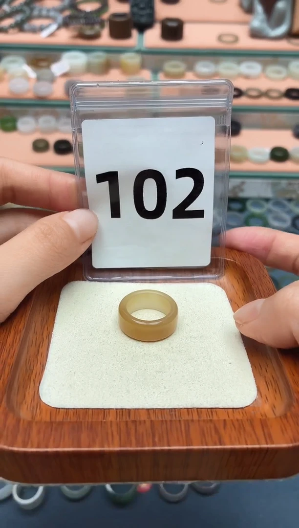 未镶嵌戒圈和田玉12号