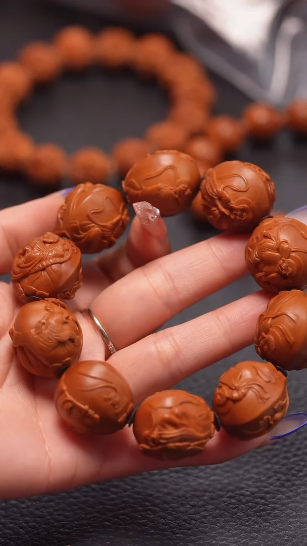 手串橄榄核2.3/双面浮雕整身罗汉