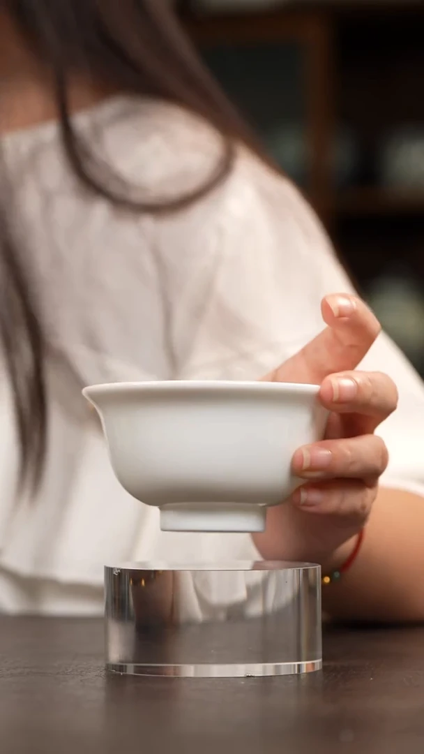 白胎手工压手杯