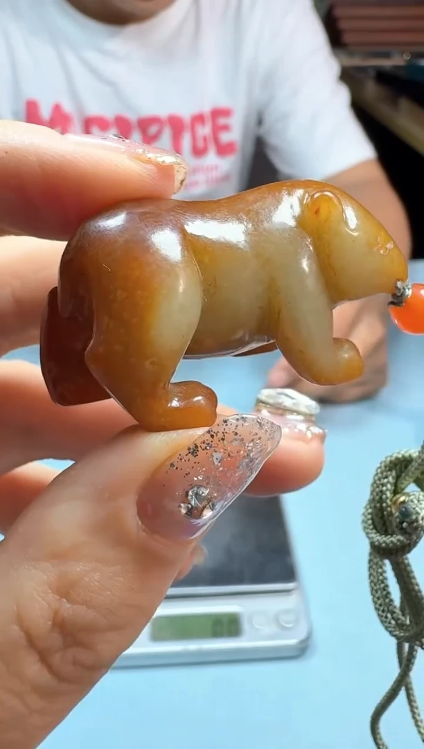 和田玉未镶嵌颈饰1