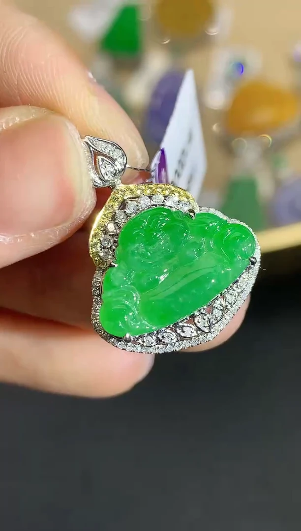 【闪购商品】翡翠吊坠(不含链)18K金镶嵌2522