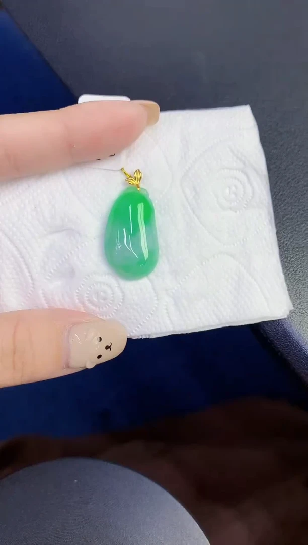 颈饰18K金镶嵌翡翠缅甸天然翡翠A货