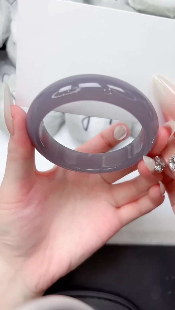 未镶嵌手镯石英质玉44-55.3