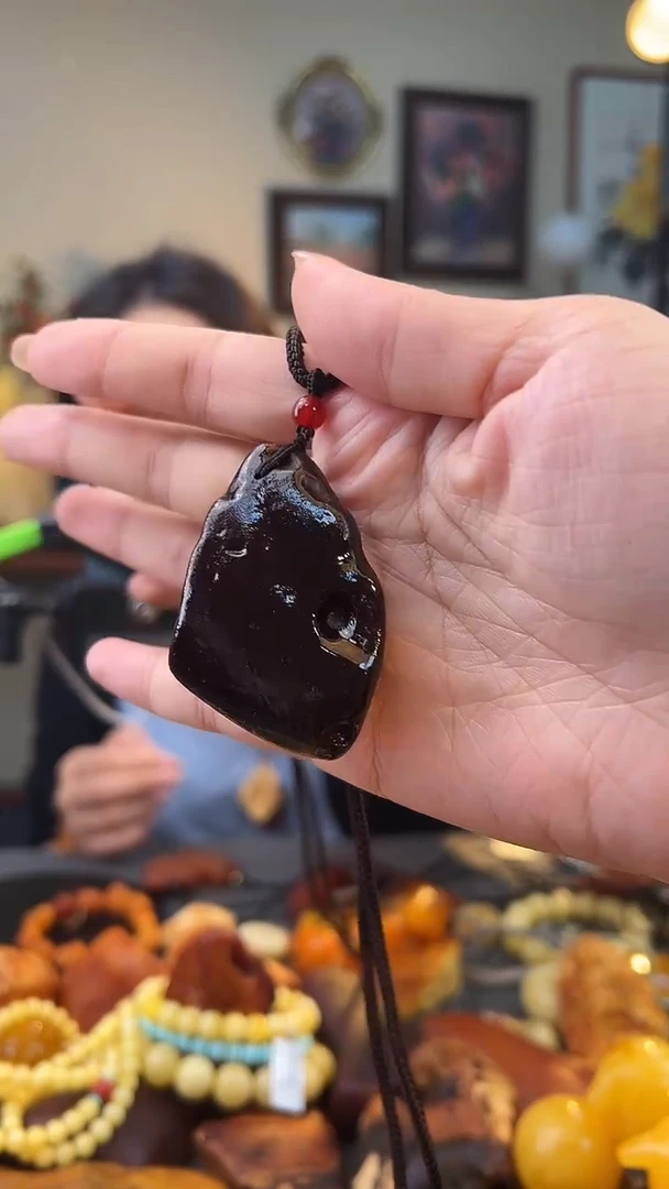 琥珀颈饰未镶嵌吊坠