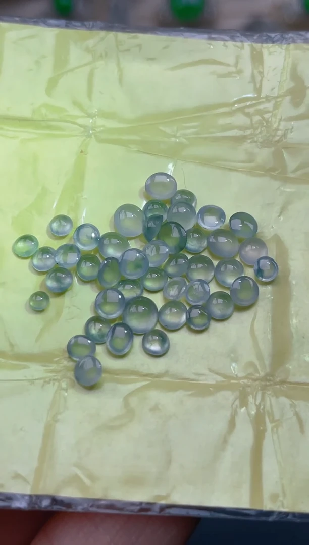 未镶嵌定制翡翠天然翡翠蛋面33