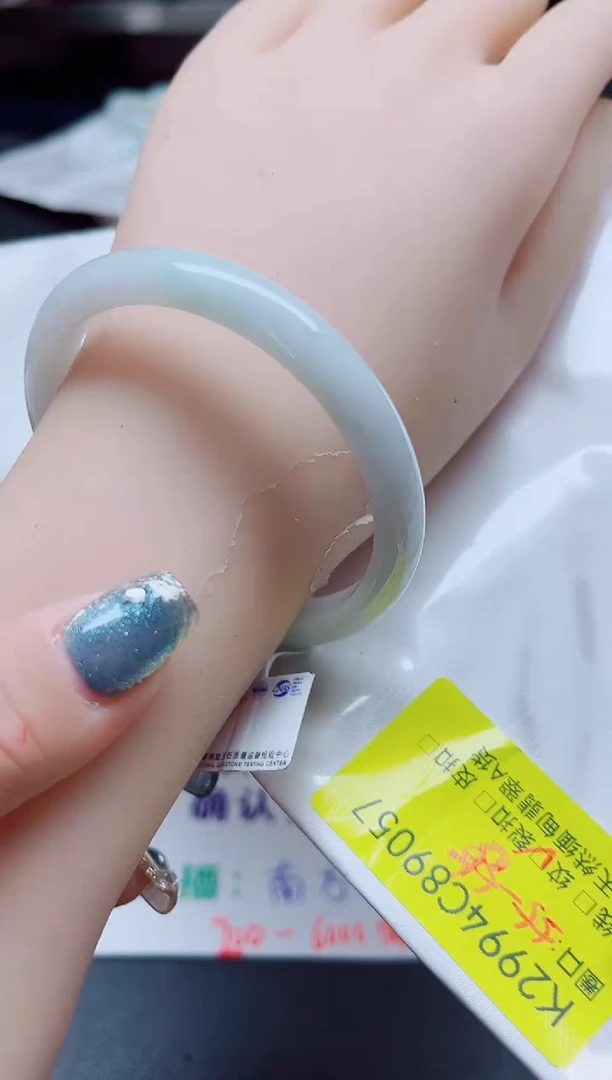 【闪购商品】翡翠手镯未镶嵌55-56/9057