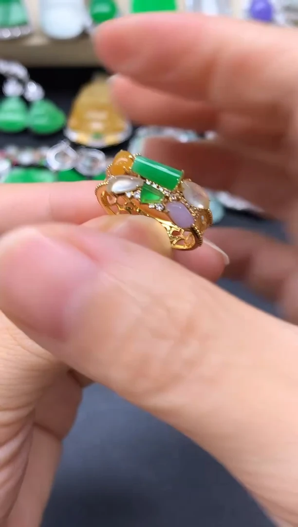 18K金镶嵌戒指翡翠441-中国好珍宝