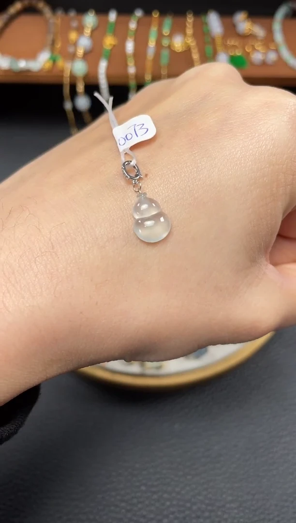 【闪购商品】翡翠吊坠(不含链)18K金镶嵌一个  JK478