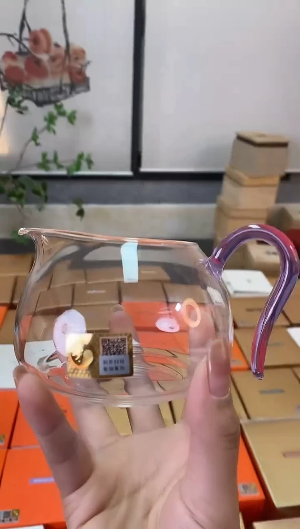 淡然浅紫色。。。。。