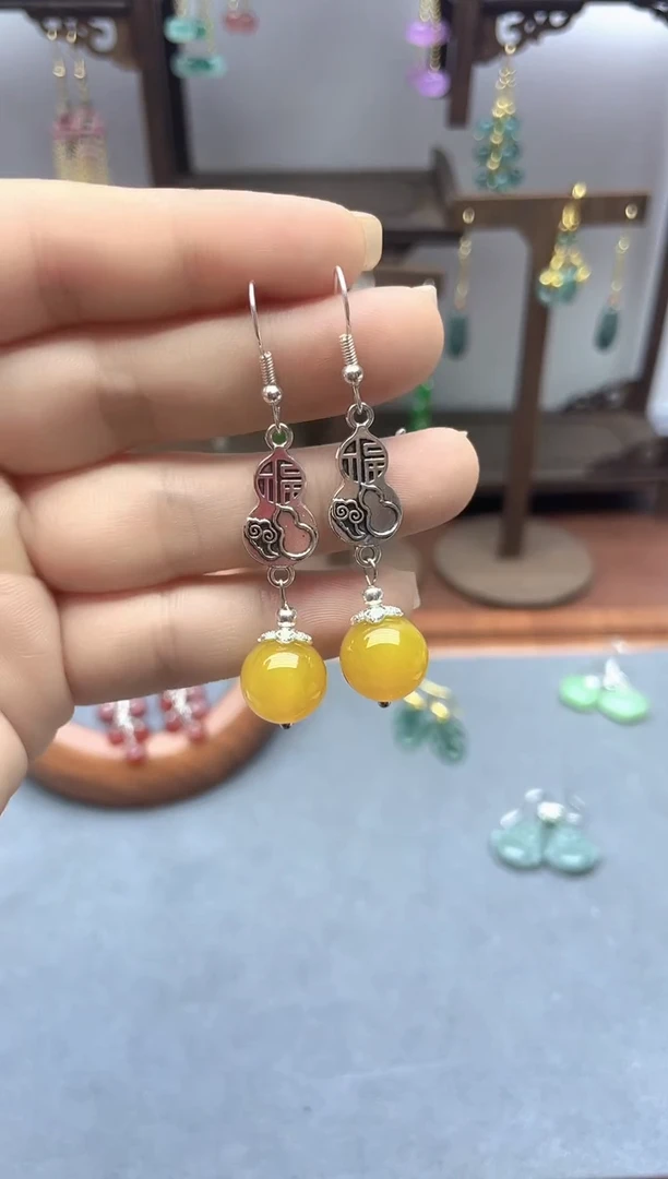 银S925镶嵌耳饰玛瑙/玉髓105000