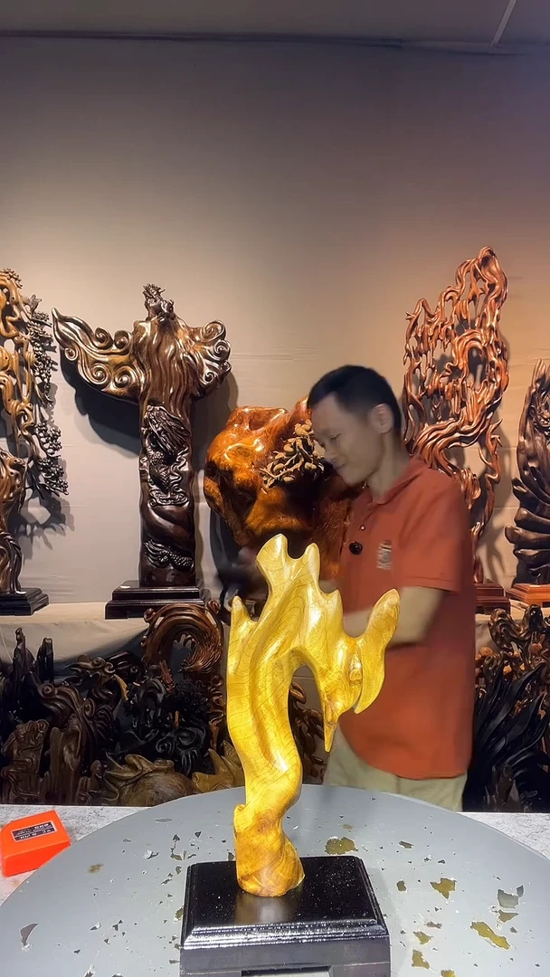金丝楠狗*小叶桢楠随行摆件53