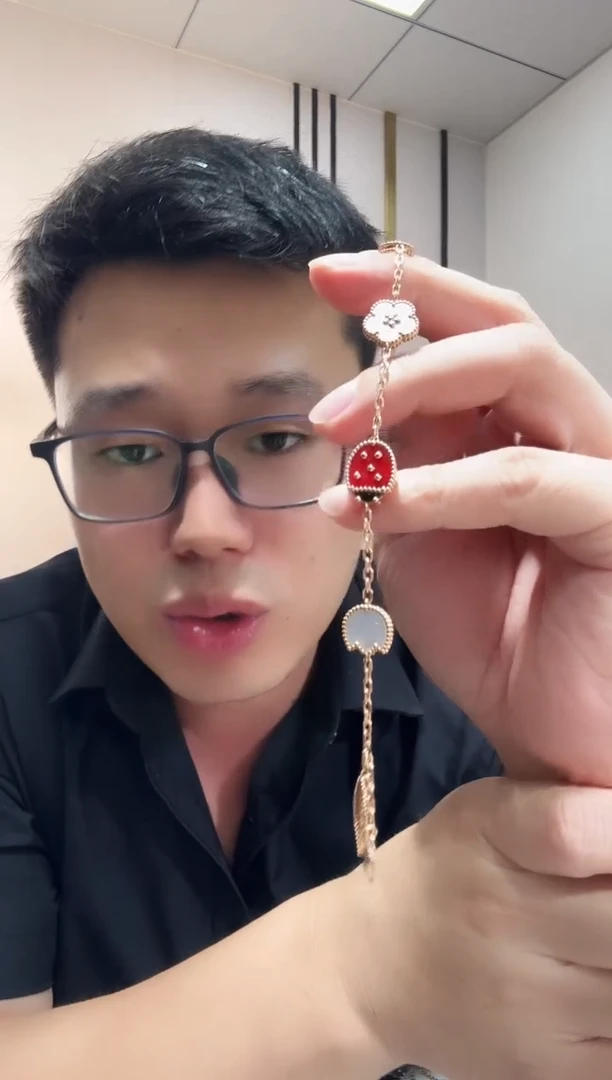 玛瑙/玉髓手链18K金镶嵌甲壳虫手链GHJ