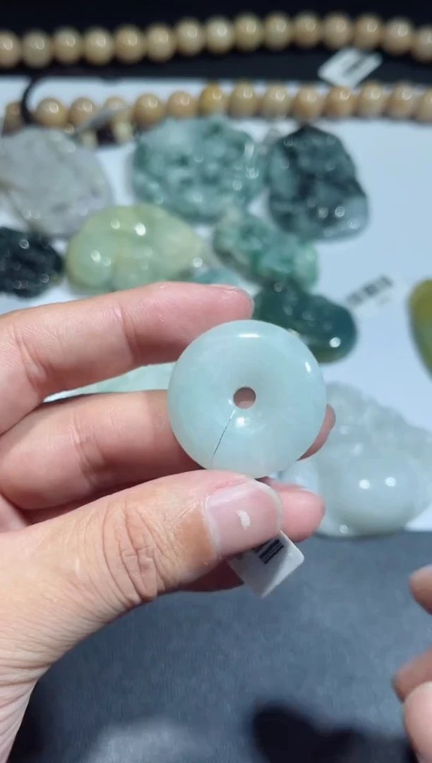 【闪购商品】翡翠颈饰未镶嵌00011087