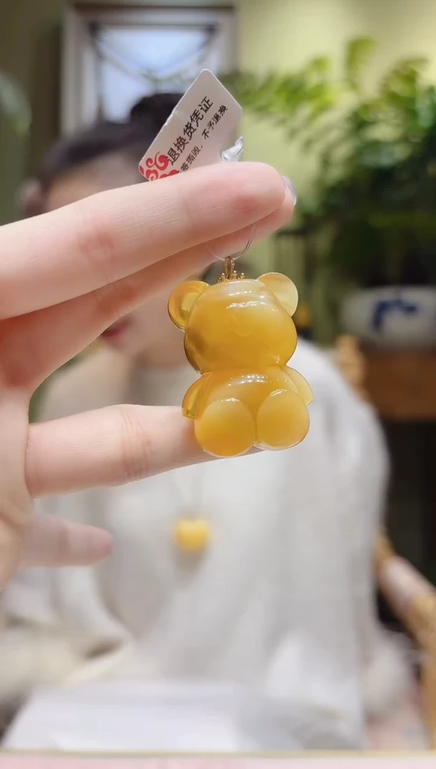 【闪购商品】蜜蜡裸石18K金镶嵌蜜蜡熊吊坠6