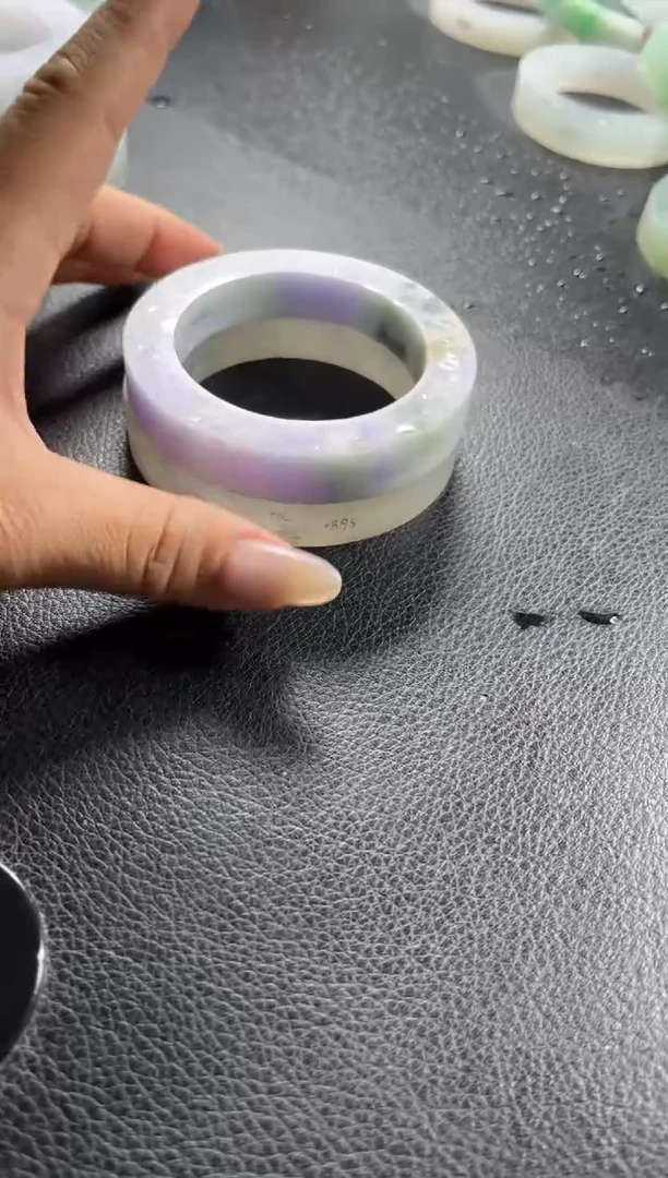 未镶嵌正圈定制翡翠正圈