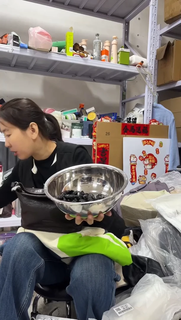 PU上车啦 宝宝们抓紧时间去下方链接拍吧发两斤西梅