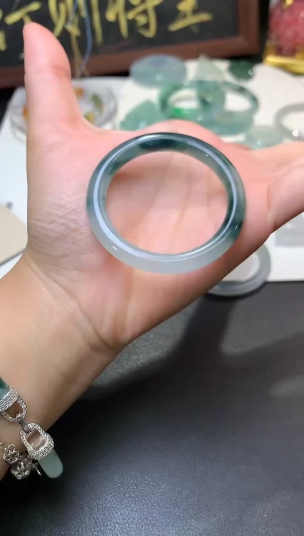 未镶嵌定制翡翠毛货