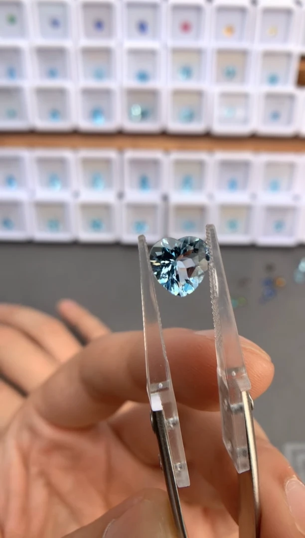 未镶嵌裸石定制海蓝宝石1.71ct 圣玛 04067