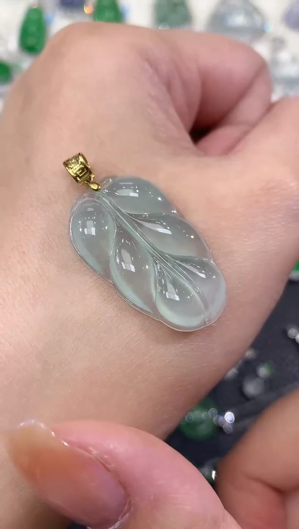 吊坠(不含链)18K金镶嵌翡翠A7