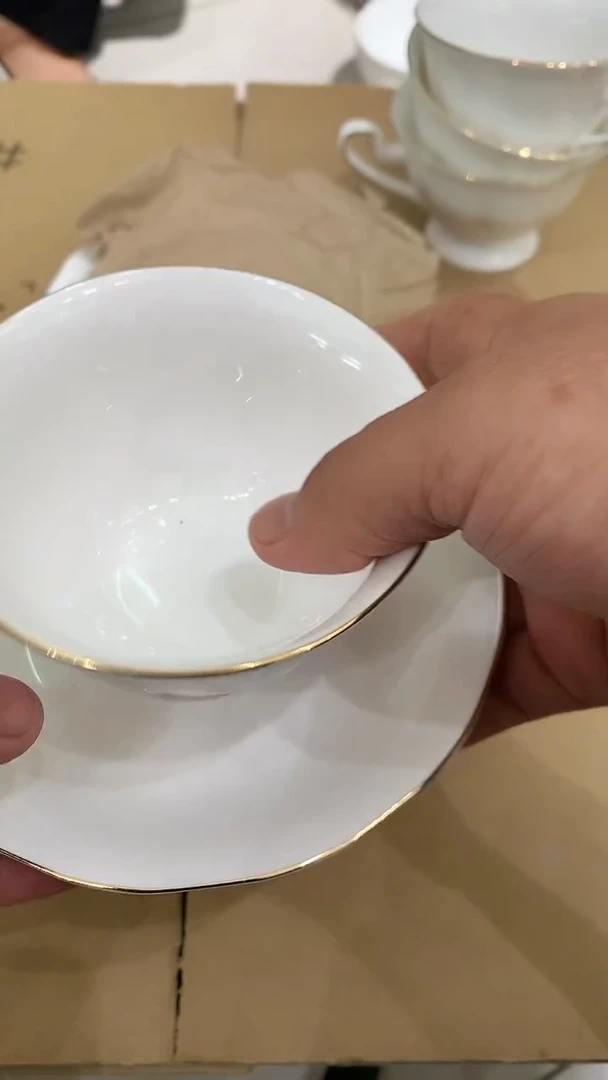 隆达精品骨瓷一杯一碟