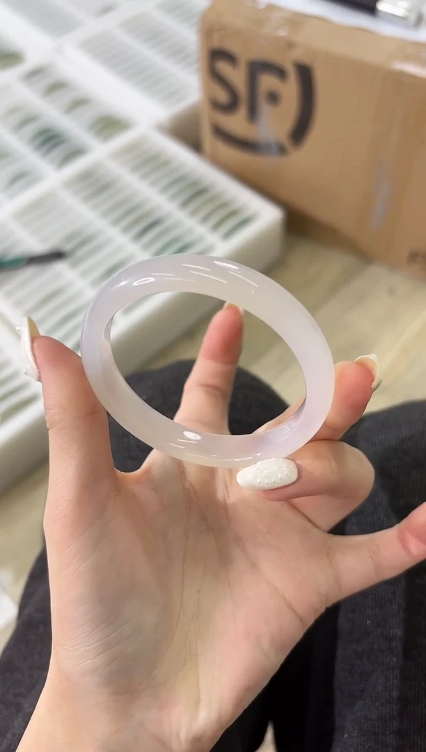 未镶嵌手镯石英质玉98-55L