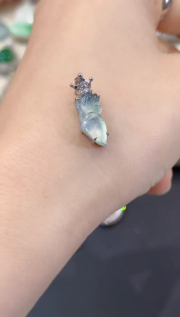 吊坠(不含链)18K金镶嵌翡翠C12