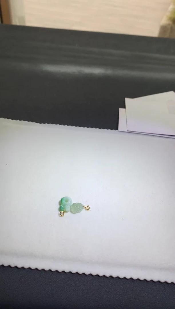 【闪购商品】翡翠挂件未镶嵌兔子+貔貅