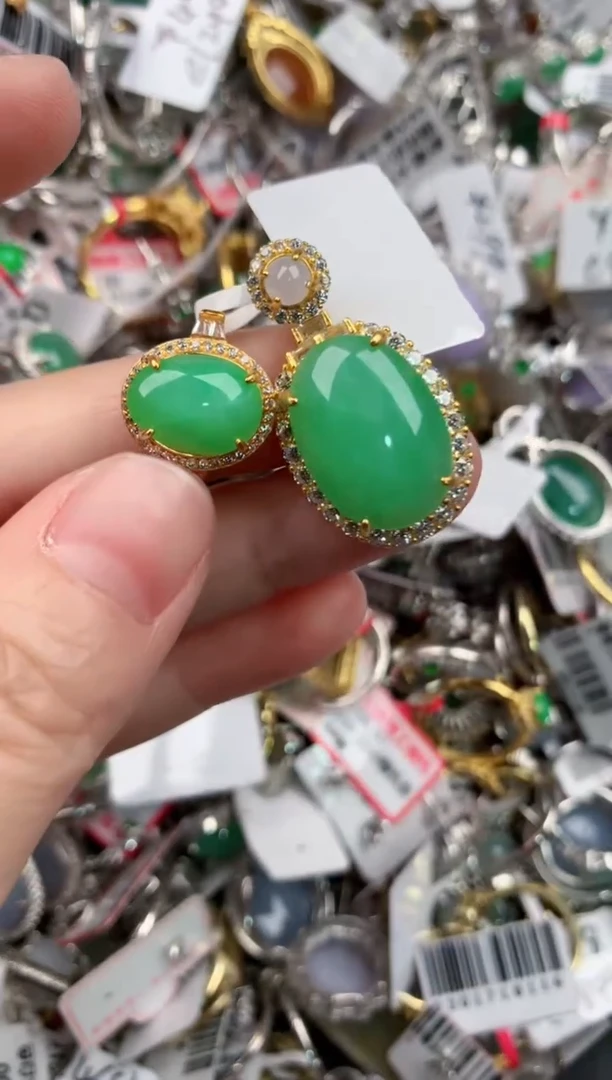 银S925镶嵌戒指翡翠888           5