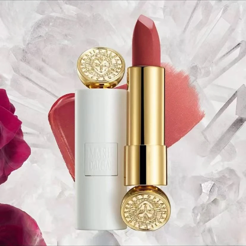 浓郁境界唇膏骑士小金管