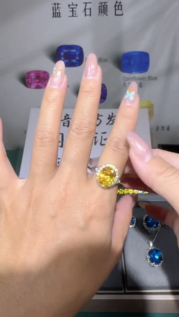 18K金镶嵌戒指/指环钻石0