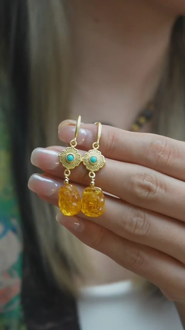 【闪购商品】琥珀裸石未镶嵌G40耳饰