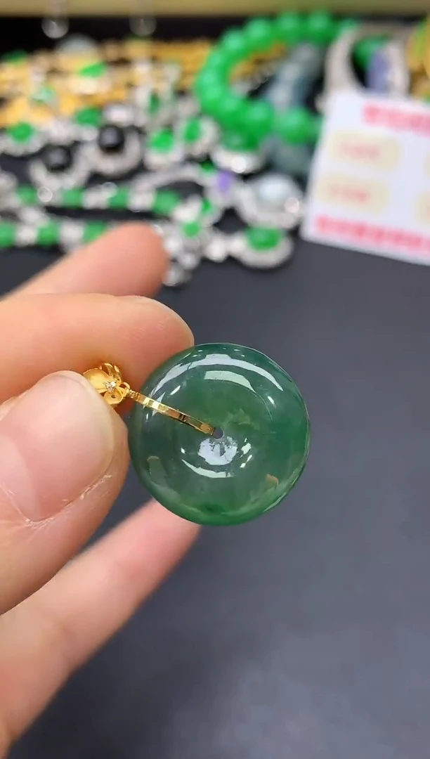 颈饰18K金镶嵌翡翠233-中国好珍宝