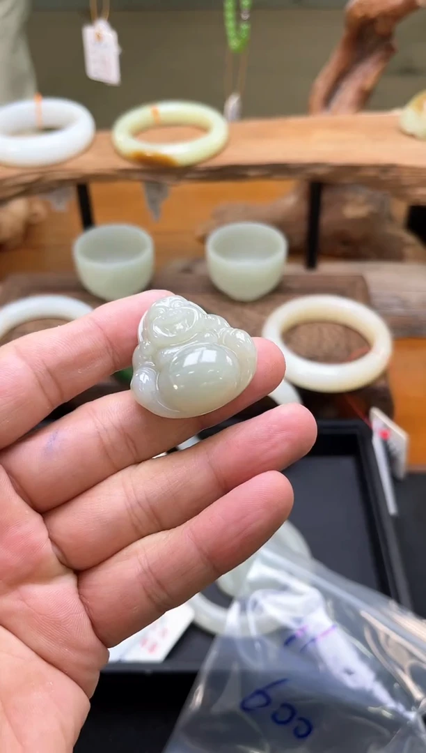 吊坠(不含链)未镶嵌和田玉且末青白 佛公13