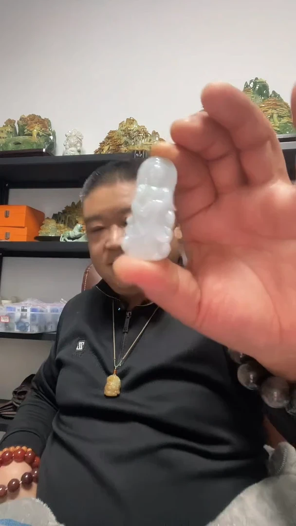 吊坠(赠链)未镶嵌翡翠观音吊坠