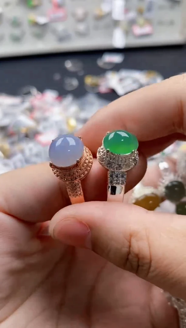 翡翠戒指未镶嵌小**、170000   12