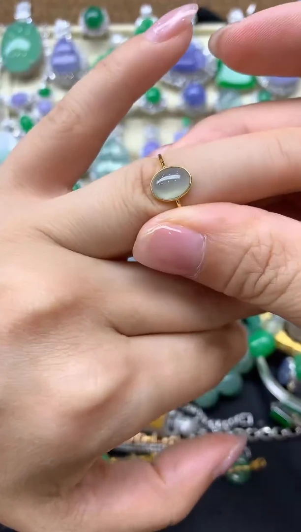 【闪购商品】翡翠戒指18K金镶嵌82中国好珍宝