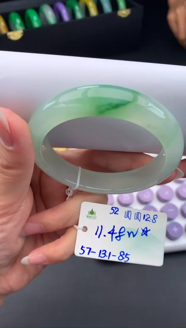 未镶嵌手镯翡翠翡翠自带#送人#，假一赔三